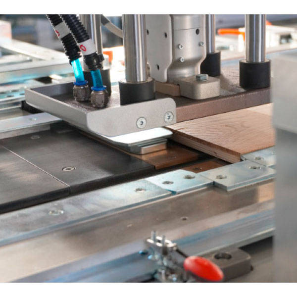 Handling system – manual removal.